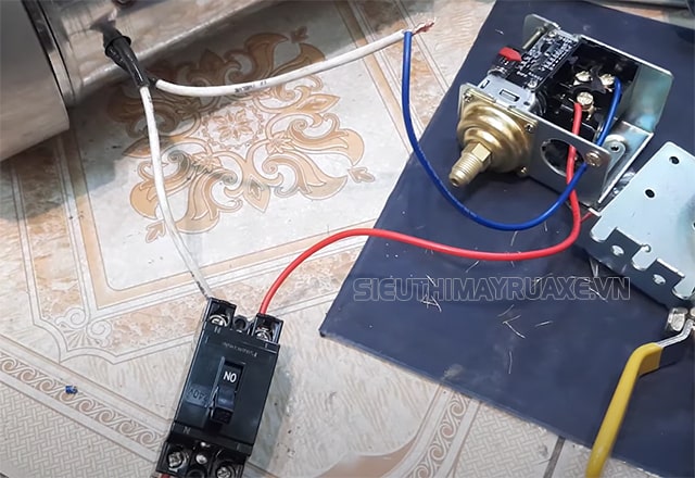 cách chế rơ le tự ngắt máy rửa xe