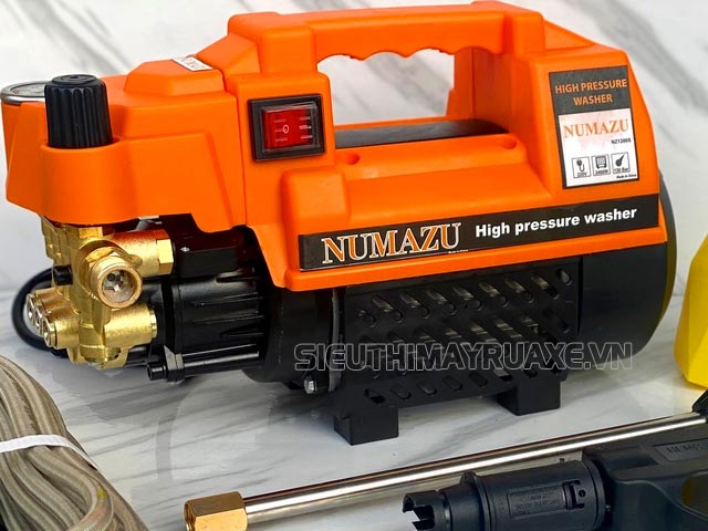 giá máy rửa xe numazu