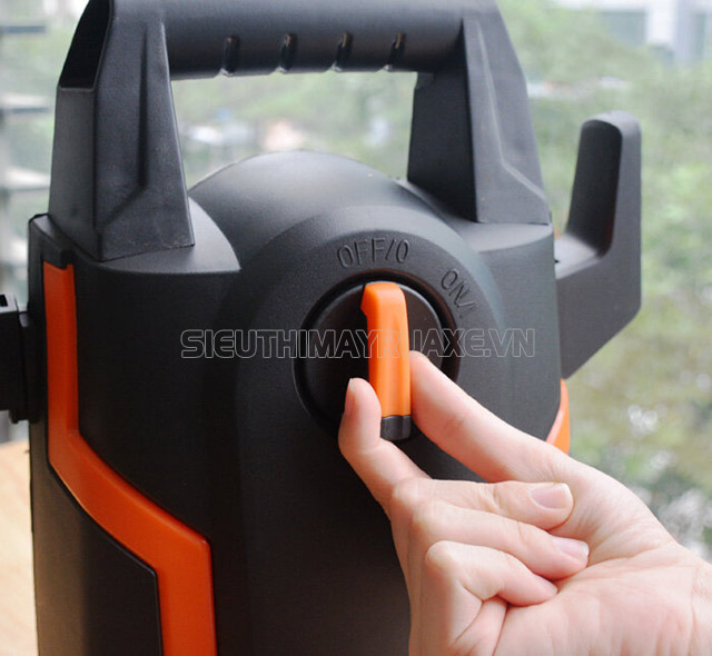 Hướng dẫn cách sử dụng máy rửa xe mini Btec