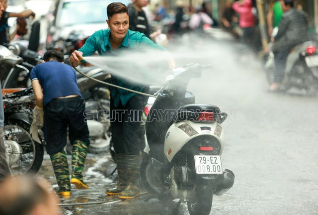 kinh doanh rửa xe ngày tết