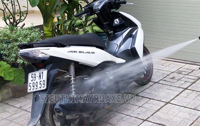 lưu ý khi rửa xe máy tại nhà