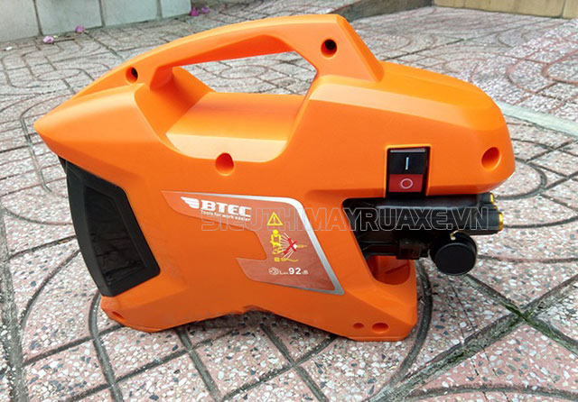 Một vài điều cần lưu ý khi sử dụng máy bơm rửa xe Btec