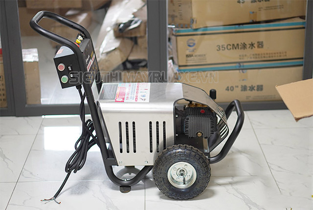 máy bơm rửa xe bình dương