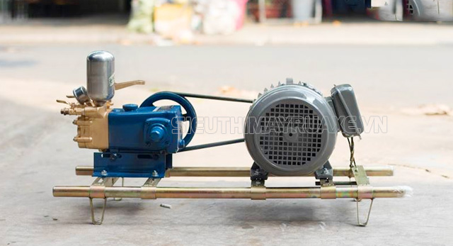 Dạng máy nén nước đầu ngang
