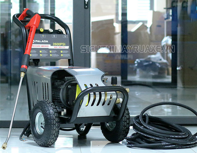 Thiết kế của máy phun rửa xe Palada 15M26-3.7S2 rất đẹp