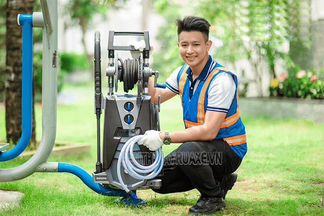 máy rửa xe Hakawa HK-2200W