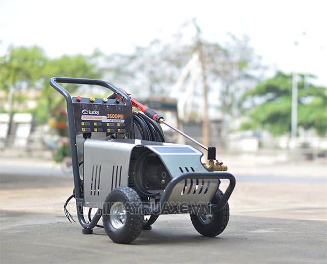 Máy rửa xe Lucky 7.5kw