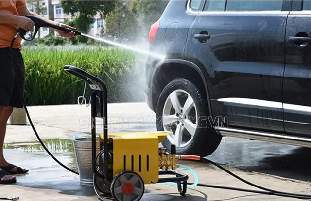 máy rửa xe áp lực cao 150 bar