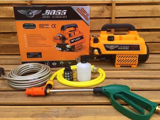 máy rửa xe boss