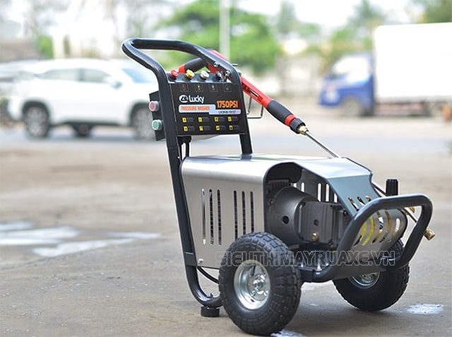 Máy rửa xe cao áp 1 pha Lucky 1750PSI 3kW