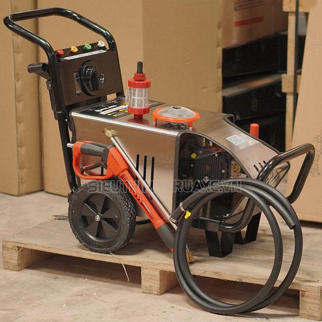 máy rửa xe cao áp tại bình dương