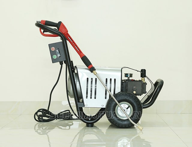 máy rửa xe Lutian 2200PSI-3.0KW sở hữu siêu nhiều ưu điểm