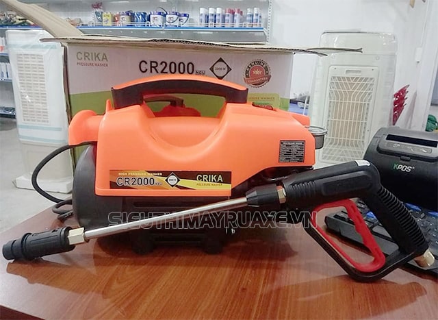 Máy rửa xe Crika 2000W