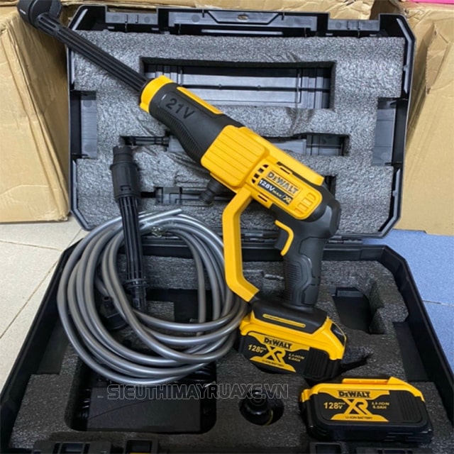 máy rửa xe dùng pin Dewalt 128V max