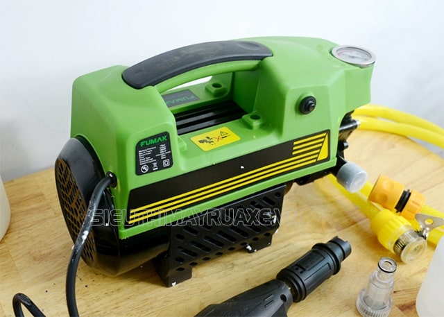 Máy rửa xe Fumak F189