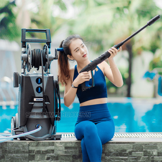 máy xịt rửa xe đa năng hakawa hk-2200w