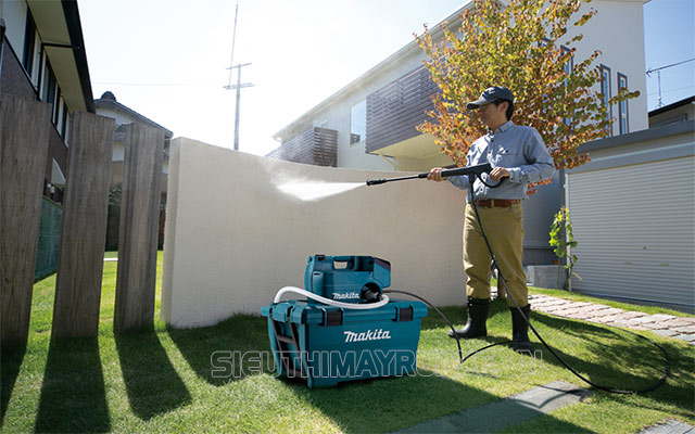 máy rửa xe makita chính hãng