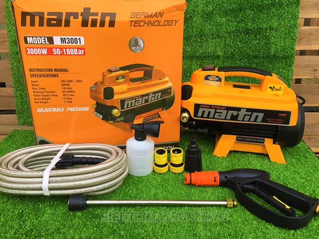 máy rửa xe martin