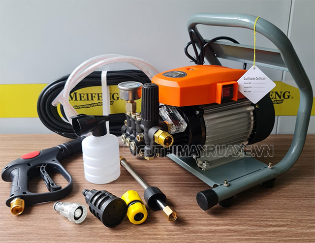Máy rửa xe Meifeng đa dạng phụ kiện