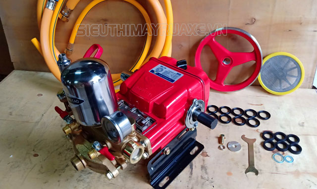 máy rửa xe motokawa
