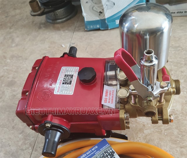 Máy rửa xe Nakawa NK3048