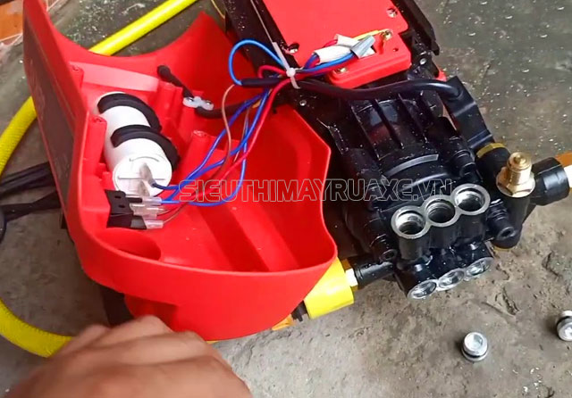 máy xịt rửa xe nội địa nhật hàng bãi