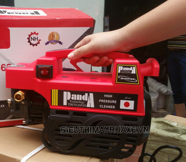 Máy rửa xe Panda nhỏ gọn