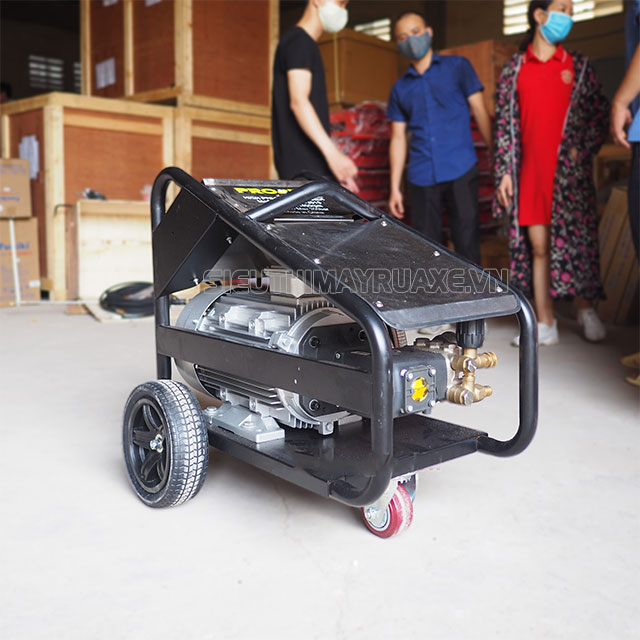 Máy rửa xe Projet model P1100