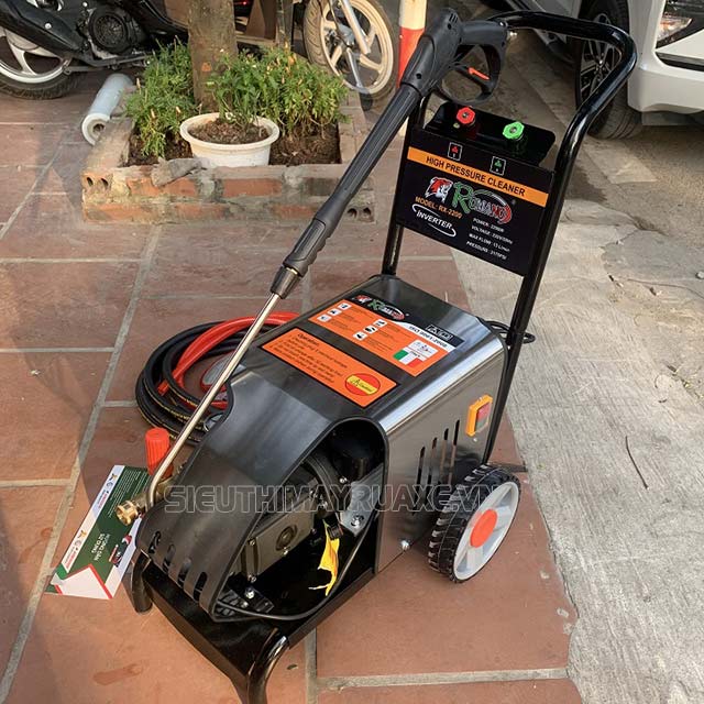 máy rửa xe romano rx 2200