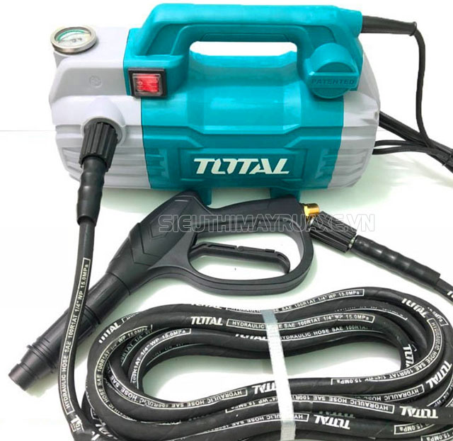 máy rửa xe total