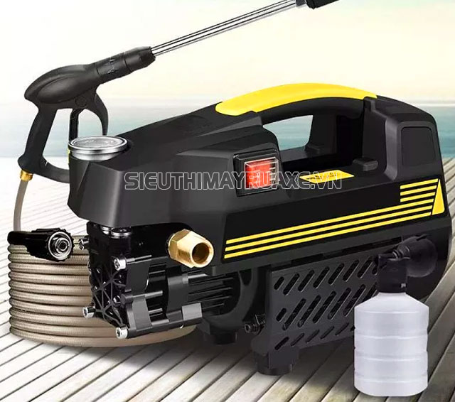 Máy rửa xe xách tay Sakura 2300W