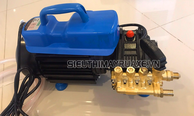 máy rửa xe xách tay