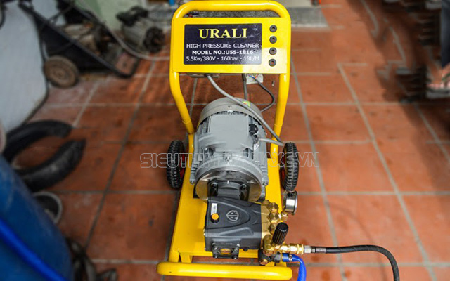 Máy rửa xe cao áp Italy Urali U4 - 1416