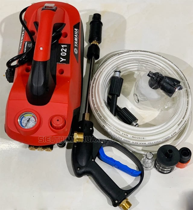 máy rửa xe Yamaha Y021 cho gia đình