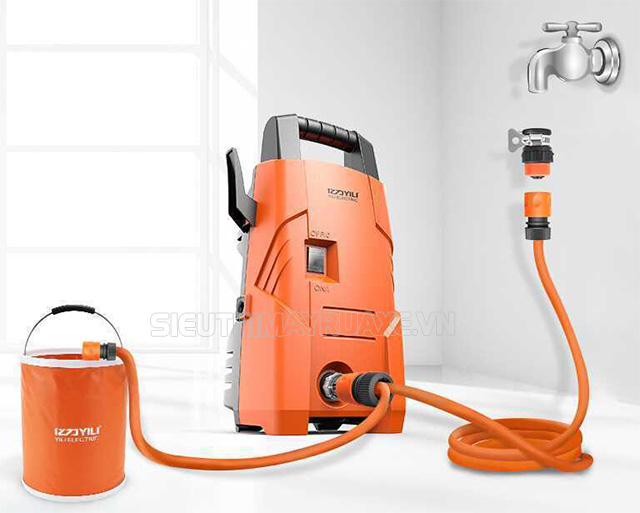 máy rửa xe yili xịt rửa
