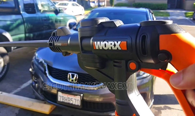 máy xịt rửa xe worx
