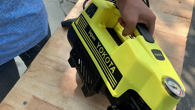 máy xịt rửa xe yokota