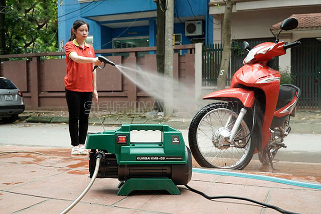 mở tiệm rửa xe cần máy rửa xe