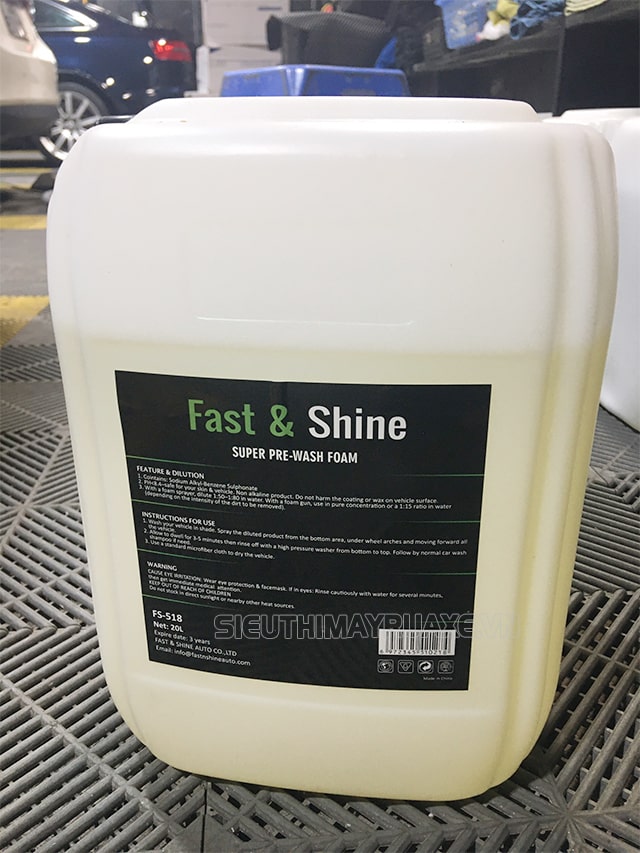 Can nước rửa xe không chạm Fast & Shine