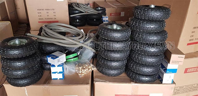 Các phụ kiện đi kèm máy rửa xe áp lực cao vô cùng nhiều