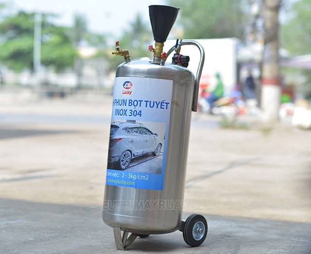 rửa xe ô tô bến tre bình bọt tuyết