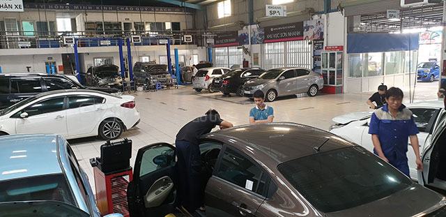 Rửa xe ở Vinh Nghệ An - Hồng Minh Auto