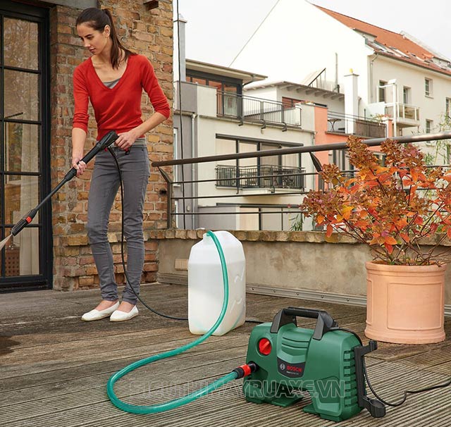 sử dụng máy rửa xe Bosch 1500W Easy AQT 120