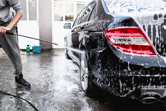 sử dụng máy rửa xe cao áp 1 pha