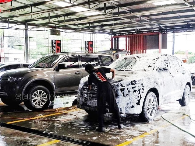 tiệm rửa xe cà mau