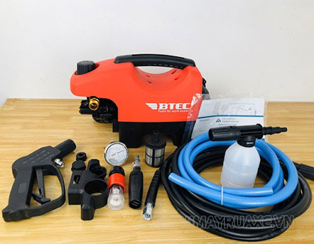 ưu điểm máy rửa xe mini btec
